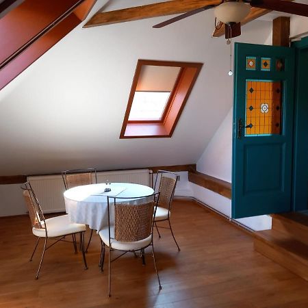 Roof Apartment Ztracena Alamóc Kültér fotó